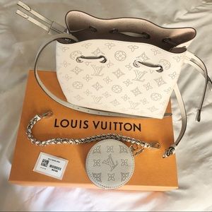 Authentic Louis Vuitton Bella Blume Gray/ Pink